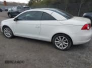 ✅ 2010 Volkswagen Eos Komfort • VIN: WVWBA7AH1AV019762 • Lot: 43695887. Wystawiony na IAAI z przebiegiem Nie podano. Bezpłatny archiwum sprzedaży aukcyjnych z USA i szczegółowy raport historii pojazdu na DreamBid. Zdjęcie 3.