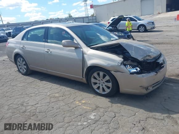 ✅ 2006 Toyota Avalon XLS • VIN: 4T1BK36B56U108320 • Лот: 43433527. Опубликован ранее на IAAI с пробегом 137 181 миль. Бесплатный доступ к архиву аукционных продаж из США и подробный отчёт об истории автомобиля на DreamBid. Изображение 1.