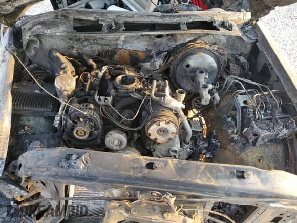 1996 Chevrolet Blazer z VIN 1GNDT13W7T2125074, wystawiony jako Copart lot #71202694 z przebiegiem Nie podano mil oraz Czysty tytuł • Clean title. Historia ofert i sprzedaży dostępna na DreamBid. Obrazek 11.