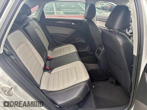 ✅ 2014 Volkswagen Passat SE • VIN: 1VWBS7A34EC113800 • Lot: 95758955. Listed on Copart with 102,669 mi. Free auction sales archive from the USA and detailed vehicle history report at DreamBid. Image 6.