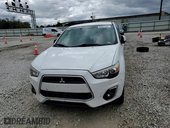 2013 Mitsubishi Outlander ES с VIN 4A4AP3AUXDE005954, выставлен на аукционе Copart как лот 89857305 с пробегом Не указан миль и Списание • Salvage title. История ставок и продаж доступна на DreamBid. Изображение 15.