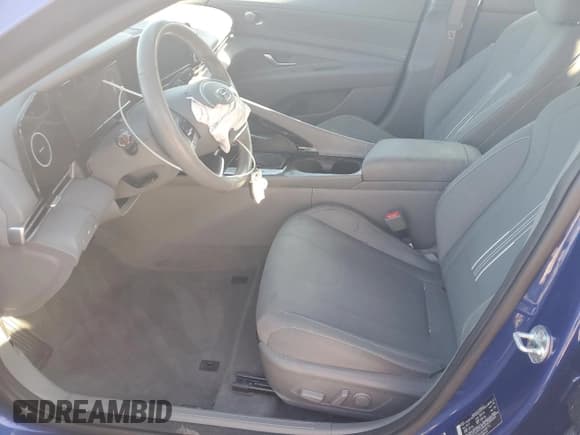 ✅ 2022 Hyundai Elantra SEL • VIN: 5NPLN4AG6NH067343 • Lot: 87260545. Listed on Copart with 24,422 mi. Free auction sales archive from the USA and detailed vehicle history report at DreamBid. Image 7.