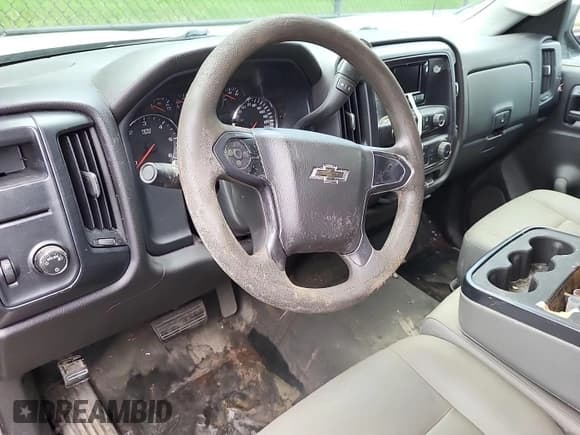 ✅ 2015 Chevrolet Silverado 1500 Work Truck • VIN: 1GCNCPEH1FZ386792 • Lot: 42717465. Wystawiony na IAAI z przebiegiem 221 892 mil. Bezpłatny archiwum sprzedaży aukcyjnych z USA i szczegółowy raport historii pojazdu na DreamBid. Zdjęcie 1.