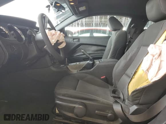 ✅ 2010 Ford Mustang GT • VIN: 1ZVBP8CH2A5136765 • Лот: 82429295. Опубликован ранее на Copart с пробегом 120 913 миль. Бесплатный доступ к архиву аукционных продаж из США и подробный отчёт об истории автомобиля на DreamBid. Изображение 7.