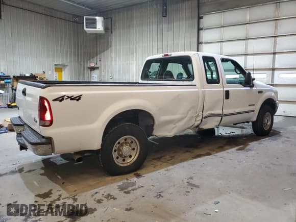 ✅ 2000 Ford F-250 XL • VIN: 1FTNX21F2YEB02012 • Lot: 88910425. Listed on Copart with 123,624 mi. Free auction sales archive from the USA and detailed vehicle history report at DreamBid. Image 3.