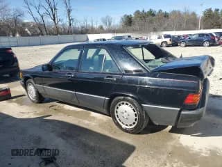 ✅ 1993 Mercedes-Benz 190 • VIN: WDBDA28D1PG007363 • Lot: 53259095. Wystawiony na Copart z przebiegiem 85 393 mil. Bezpłatny archiwum sprzedaży aukcyjnych z USA i szczegółowy raport historii pojazdu na DreamBid. Zdjęcie 2.