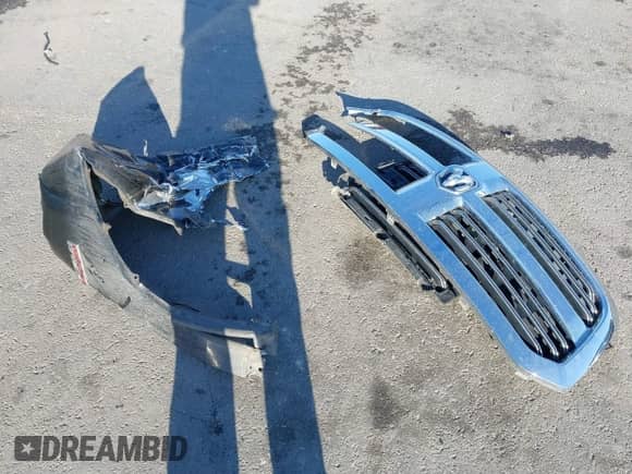 2014 Ram 1500 Big Horn with VIN 1C6RR7LT0ES463013, listed as a IAAI auction lot 41500663 with 164,285 mi miles and . Bid and sale history available at DreamBid. Image 12.