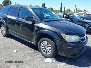 2010 Dodge Journey SE z VIN 3D4PG4FB2AT207958, wystawiony jako IAAI lot #43035194 z przebiegiem 120 227 mil mil oraz . Historia ofert i sprzedaży dostępna na DreamBid. Obrazek 1.