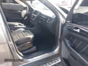 ✅ 2013 Mercedes-Benz M 63 AMG • VIN: 4JGDA7EB9DA155725 • Lot: 41502675. Wystawiony na IAAI z przebiegiem 64 849 mil. Bezpłatny archiwum sprzedaży aukcyjnych z USA i szczegółowy raport historii pojazdu na DreamBid. Zdjęcie 5.