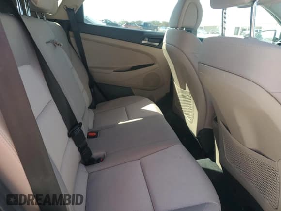 ✅ 2018 Hyundai Tucson Sport • VIN: KM8J3CAL0JU745150 • Lot: 87183805. Listed on Copart with 121,448 mi. Free auction sales archive from the USA and detailed vehicle history report at DreamBid. Image 11.