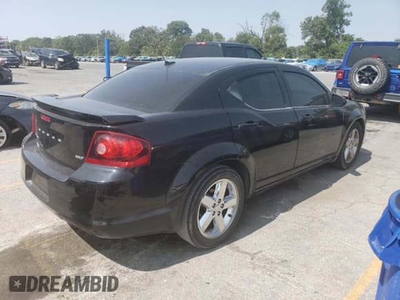 ✅ 2012 Dodge Avenger SXT Plus • VIN: 1C3CDZEGXCN243936 • Lot: 70582124. Wystawiony na Copart z przebiegiem 133 011 mil. Bezpłatny archiwum sprzedaży aukcyjnych z USA i szczegółowy raport historii pojazdu na DreamBid. Zdjęcie 3.