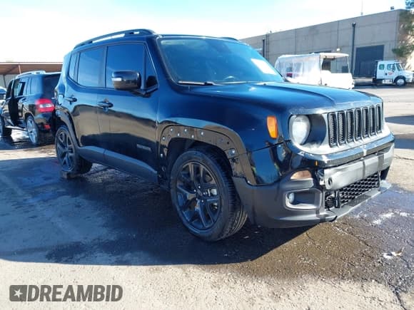 ✅ 2018 Jeep Renegade Latitude • VIN: ZACCJABB8JPH10905 • Lot: 43655516. Wystawiony na IAAI z przebiegiem 88 495 mil. Bezpłatny archiwum sprzedaży aukcyjnych z USA i szczegółowy raport historii pojazdu na DreamBid. Zdjęcie 1.