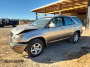 ✅ 2000 Lexus RX 300 • VIN: JT6GF10U7Y0081782 • Lot: 86840315. Wystawiony na Copart z przebiegiem 293 570 mil. Bezpłatny archiwum sprzedaży aukcyjnych z USA i szczegółowy raport historii pojazdu na DreamBid. Zdjęcie 1.