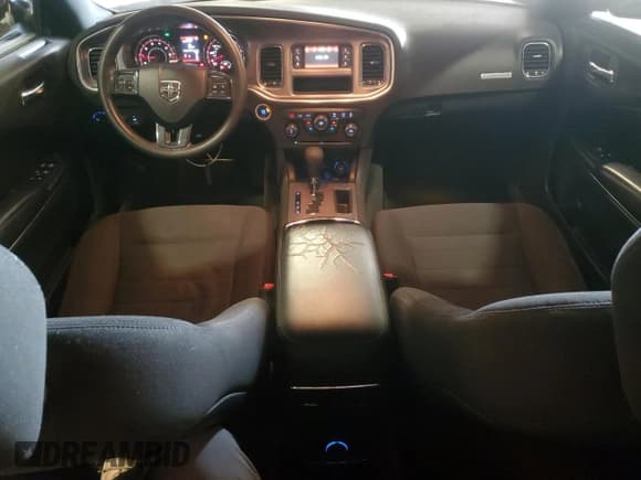 ✅ 2012 Dodge Charger SE • VIN: 2C3CDXBG6CH202379 • Lot: 81848255. Wystawiony na Copart z przebiegiem 114 321 mil. Bezpłatny archiwum sprzedaży aukcyjnych z USA i szczegółowy raport historii pojazdu na DreamBid. Zdjęcie 8.