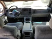 ✅ 2001 Chevrolet Suburban LS • VIN: 3GNFK16TX1G160306 • Лот: 66552405. Опубликован ранее на Copart с пробегом Не указан. Бесплатный доступ к архиву аукционных продаж из США и подробный отчёт об истории автомобиля на DreamBid. Изображение 8.