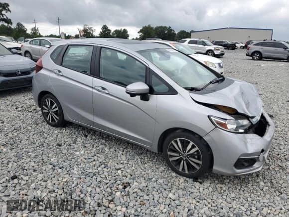 ✅ 2018 Honda Fit EX-L • VIN: 3HGGK5H90JM722738 • Lot: 69838695. Listed on Copart with 20,584 mi. Free auction sales archive from the USA and detailed vehicle history report at DreamBid. Image 4.