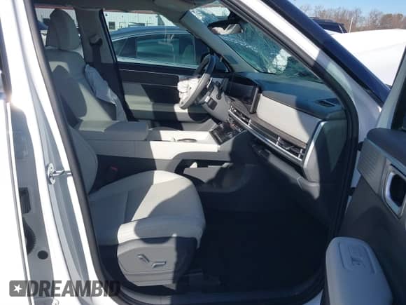 2024 Hyundai Santa Fe Calligraphy с VIN 5NMP5DGL5RH008907, выставлен на аукционе IAAI как лот 41451681 с пробегом 6 159 миль миль и . История ставок и продаж доступна на DreamBid. Изображение 5.