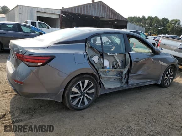 ✅ 2024 Nissan Sentra SV • VIN: 3N1AB8CV0RY390950 • Lot: 67613825. Wystawiony na Copart z przebiegiem 37 349 mil. Bezpłatny archiwum sprzedaży aukcyjnych z USA i szczegółowy raport historii pojazdu na DreamBid. Zdjęcie 3.