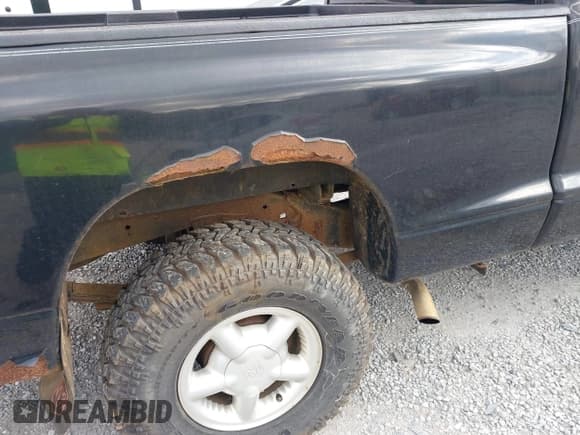 ✅ 2000 Dodge Dakota • VIN: 1B7GG22X1YS508459 • Лот: 43657904. Опубликован ранее на IAAI с пробегом 240 025 миль. Бесплатный доступ к архиву аукционных продаж из США и подробный отчёт об истории автомобиля на DreamBid. Изображение 12.