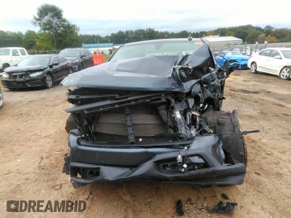 2019 Chevrolet Silverado 1500 RST с VIN 1GCUYEED6KZ230823, выставлен на аукционе IAAI как лот 43306345 с пробегом Не указан миль и . История ставок и продаж доступна на DreamBid. Изображение 12.