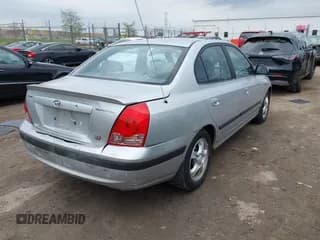 ✅ 2004 Hyundai Elantra GLS • VIN: KMHDN46D44U771365 • Lot: 42117241. Wystawiony na IAAI z przebiegiem 87 292 mil. Bezpłatny archiwum sprzedaży aukcyjnych z USA i szczegółowy raport historii pojazdu na DreamBid. Zdjęcie 4.