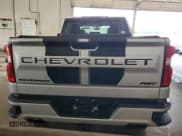 ✅ 2020 Chevrolet Silverado 1500 RST • VIN: 1GCUYEED8LZ226788 • Lot: 65773115. Wystawiony na Copart z przebiegiem 85 255 mil. Bezpłatny archiwum sprzedaży aukcyjnych z USA i szczegółowy raport historii pojazdu na DreamBid. Zdjęcie 6.