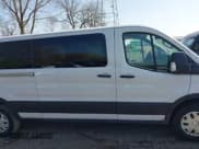 ✅ 2024 Ford Transit Passenger XL • VIN: 1FBAX2YG4RKA02384 • Lot: 41924074. Wystawiony na IAAI z przebiegiem 30 122 mil. Bezpłatny archiwum sprzedaży aukcyjnych z USA i szczegółowy raport historii pojazdu na DreamBid. Zdjęcie 13.