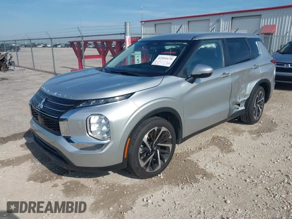 ✅ 2022 Mitsubishi Outlander ES • VIN: JA4J4TA81NZ019281 • Lot: 42951670. Wystawiony na IAAI z przebiegiem 35 902 mil. Bezpłatny archiwum sprzedaży aukcyjnych z USA i szczegółowy raport historii pojazdu na DreamBid. Zdjęcie 2.