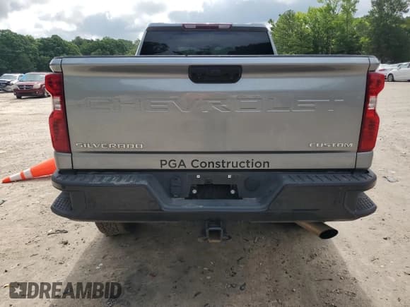 ✅ 2024 Chevrolet Silverado 2500HD Custom • VIN: 2GC1YME75R1199753 • Лот: 56539275. Опубликован ранее на Copart с пробегом 23 281 миль. Бесплатный доступ к архиву аукционных продаж из США и подробный отчёт об истории автомобиля на DreamBid. Изображение 6.