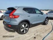✅ 2021 Volvo XC40 Momentum • VIN: YV4AC2HK1M2406986 • Lot: 64250873. Listed on Copart with 27,478 mi. Free auction sales archive from the USA and detailed vehicle history report at DreamBid. Image 3.