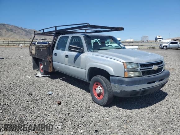 ✅ 2006 Chevrolet Silverado 2500HD • VIN: 1GBHK23U96F197705 • Lot: 63350275. Listed on Copart with 208,038 mi. Free auction sales archive from the USA and detailed vehicle history report at DreamBid. Image 4.