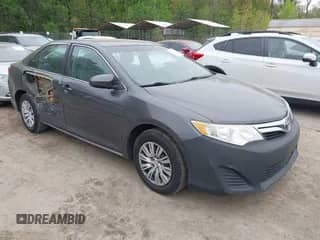 2012 Toyota Camry L с VIN 4T4BF1FK8CR266404, выставлен на аукционе IAAI как лот 42020942 с пробегом 95 368 миль миль и . История ставок и продаж доступна на DreamBid. Изображение 1.