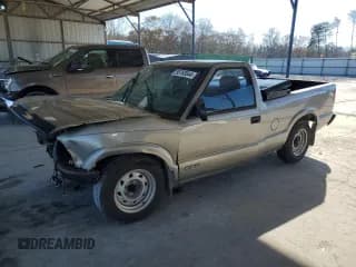 ✅ 2001 Chevrolet S-10 • VIN: 1GCCS14511K133200 • Лот: 85763044. Опубликован ранее на Copart с пробегом 154 645 миль. Бесплатный доступ к архиву аукционных продаж из США и подробный отчёт об истории автомобиля на DreamBid. Изображение 1.