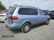 ✅ 1998 Toyota Sienna LE • VIN: 4T3ZF13C4WU012870 • Lot: 69070305. Wystawiony na Copart z przebiegiem 134 018 mil. Bezpłatny archiwum sprzedaży aukcyjnych z USA i szczegółowy raport historii pojazdu na DreamBid. Zdjęcie 3.