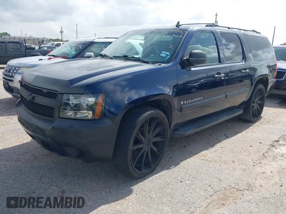 ✅ 2007 Chevrolet Suburban LT • VIN: 3GNFC16017G159685 • Lot: 42644847. Wystawiony na IAAI z przebiegiem 206 419 mil. Bezpłatny archiwum sprzedaży aukcyjnych z USA i szczegółowy raport historii pojazdu na DreamBid. Zdjęcie 2.