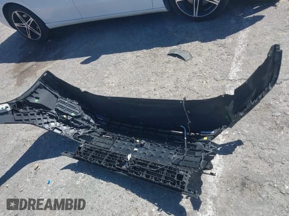 ✅ 2019 Volkswagen Arteon SEL R-Line • VIN: WVWHR7AN0KE024591 • Лот: 41741623. Опубликован ранее на IAAI с пробегом 62 947 миль. Бесплатный доступ к архиву аукционных продаж из США и подробный отчёт об истории автомобиля на DreamBid. Изображение 12.