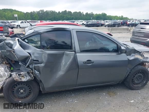 ✅ 2019 Nissan Versa SV • VIN: 3N1CN7AP7KL826775 • Lot: 42213010. Listed on IAAI with 177,873 mi. Free auction sales archive from the USA and detailed vehicle history report at DreamBid. Image 13.