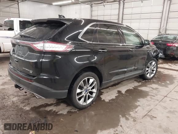 ✅ 2018 Ford Edge Titanium • VIN: 2FMPK4K86JBB72760 • Lot: 41155594. Wystawiony na IAAI z przebiegiem 83 338 mil. Bezpłatny archiwum sprzedaży aukcyjnych z USA i szczegółowy raport historii pojazdu na DreamBid. Zdjęcie 4.
