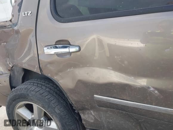 ✅ 2012 Chevrolet Tahoe LTZ • VIN: 1GNSKCE05CR148701 • Lot: 42544353. Listed on IAAI with Not provided. Free auction sales archive from the USA and detailed vehicle history report at DreamBid. Image 22.