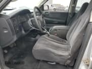 ✅ 2004 Dodge Dakota SLT • VIN: 1D7HG48N34S774345 • Lot: 82226034. Wystawiony na Copart z przebiegiem 177 733 mil. Bezpłatny archiwum sprzedaży aukcyjnych z USA i szczegółowy raport historii pojazdu na DreamBid. Zdjęcie 7.