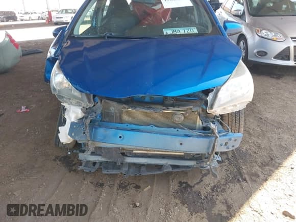 ✅ 2015 Toyota Yaris L • VIN: VNKKTUD3XFA020634 • Лот: 42283665. Опубликован ранее на IAAI с пробегом 83 317 миль. Бесплатный доступ к архиву аукционных продаж из США и подробный отчёт об истории автомобиля на DreamBid. Изображение 6.