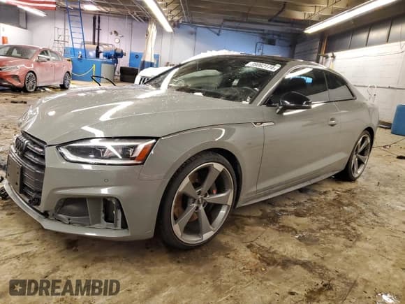 ✅ 2019 Audi S5 Premium Plus • VIN: WAUP4AF5XKA084091 • Lot: 39062174. Wystawiony na Copart z przebiegiem 46 982 mil. Bezpłatny archiwum sprzedaży aukcyjnych z USA i szczegółowy raport historii pojazdu na DreamBid. Zdjęcie 1.