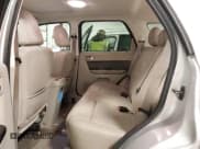 ✅ 2011 Ford Escape Hybrid • VIN: 1FMCU4K39BKB98189 • Lot: 41861185. Wystawiony na IAAI z przebiegiem 177 042 mil. Bezpłatny archiwum sprzedaży aukcyjnych z USA i szczegółowy raport historii pojazdu na DreamBid. Zdjęcie 8.