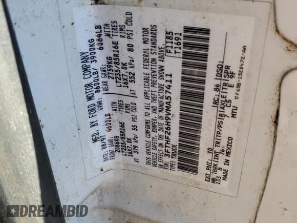 ✅ 1997 Ford F-250 • VIN: 3FTHF26H9VMA57411 • Lot: 86685435. Wystawiony na Copart z przebiegiem Nie podano. Bezpłatny archiwum sprzedaży aukcyjnych z USA i szczegółowy raport historii pojazdu na DreamBid. Zdjęcie 13.