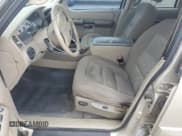 ✅ 2004 Ford Explorer Sport Trac XLS • VIN: 1FMZU77K84UB42098 • Лот: 69240615. Опубликован ранее на Copart с пробегом 198 308 миль. Бесплатный доступ к архиву аукционных продаж из США и подробный отчёт об истории автомобиля на DreamBid. Изображение 7.