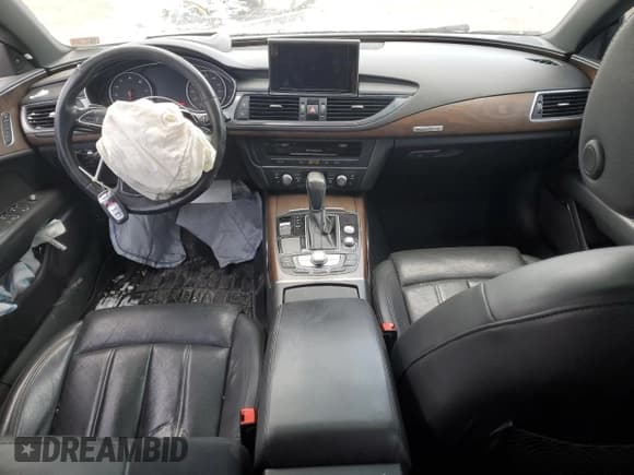 ✅ 2016 Audi A7 Prestige • VIN: WAU2GAFC9GN052829 • Lot: 39711603. Wystawiony na Copart z przebiegiem 103 284 mil. Bezpłatny archiwum sprzedaży aukcyjnych z USA i szczegółowy raport historii pojazdu na DreamBid. Zdjęcie 8.