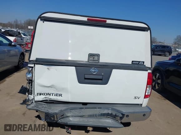 ✅ 2015 Nissan Frontier SV • VIN: 1N6AD0CU6FN703439 • Lot: 41644963. Wystawiony na IAAI z przebiegiem 339 963 mil. Bezpłatny archiwum sprzedaży aukcyjnych z USA i szczegółowy raport historii pojazdu na DreamBid. Zdjęcie 16.