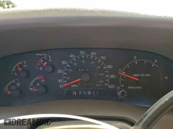 ✅ 1999 Ford F-350 XL • VIN: 1FTSX31F7XEA67135 • Лот: 94794355. Опубликован ранее на Copart с пробегом 201 523 миль. Бесплатный доступ к архиву аукционных продаж из США и подробный отчёт об истории автомобиля на DreamBid. Изображение 9.