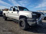 ✅ 2005 Chevrolet Silverado 2500HD LS • VIN: 1GCHK232X5F946066 • Lot: 91932395. Wystawiony na Copart z przebiegiem 180 948 mil. Bezpłatny archiwum sprzedaży aukcyjnych z USA i szczegółowy raport historii pojazdu na DreamBid. Zdjęcie 4.