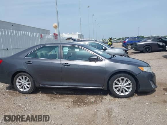 2013 Toyota Camry L с VIN 4T4BF1FK9DR313442, выставлен на аукционе IAAI как лот 42645698 с пробегом 127 757 миль миль и . История ставок и продаж доступна на DreamBid. Изображение 13.